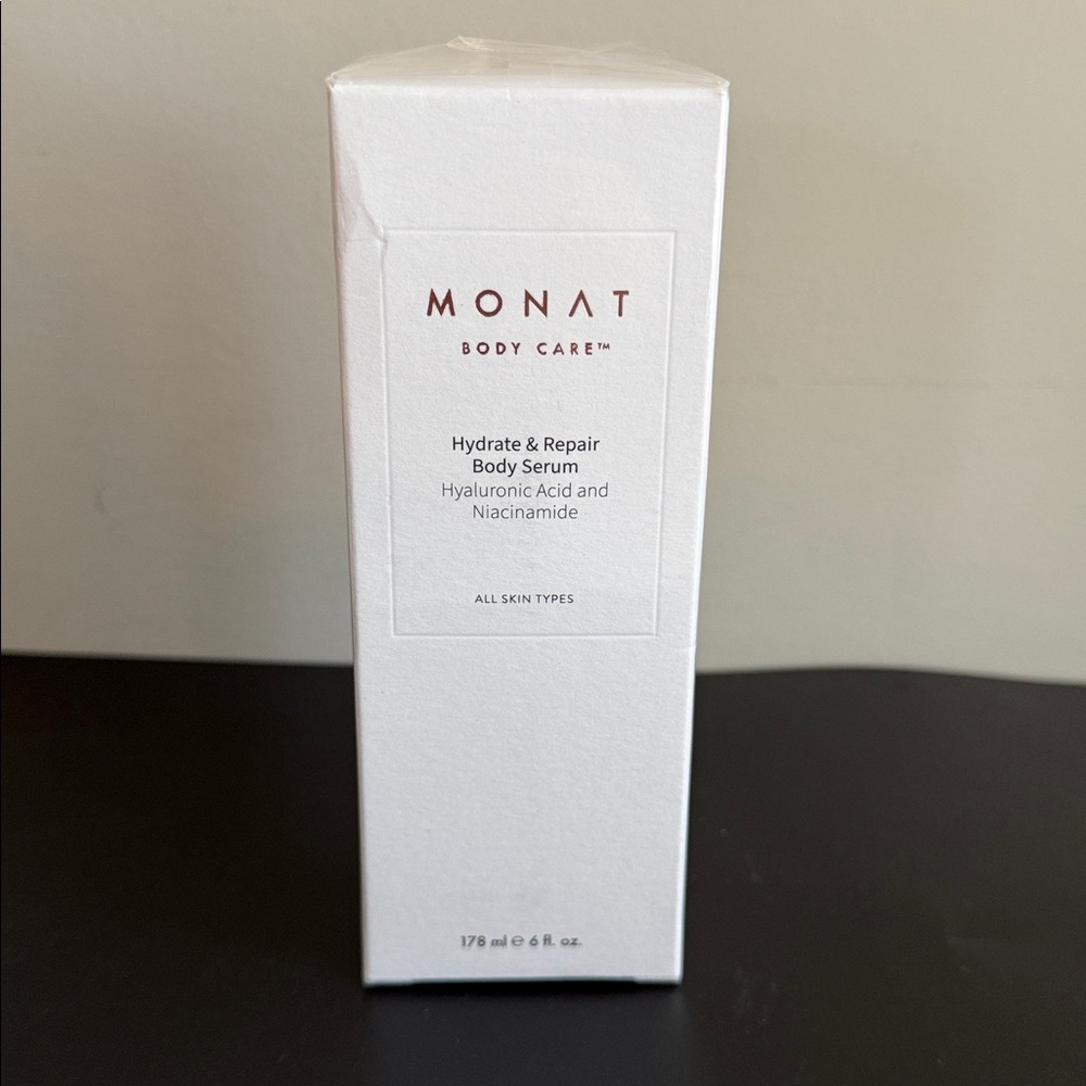 Monat Hydrate and Repair Body Serum